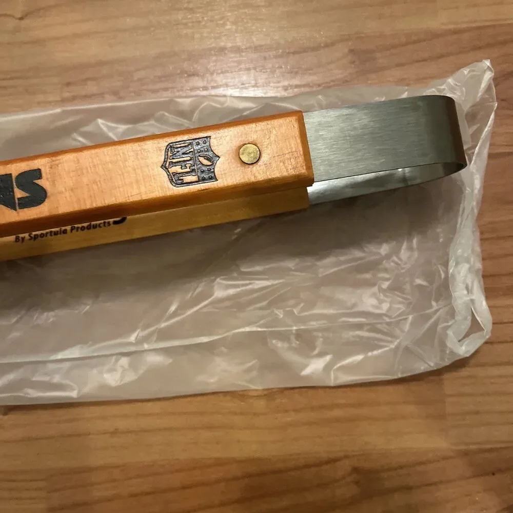 NFL grill tongs